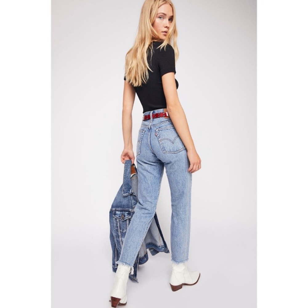 Levi High Rise Wedgie size 26